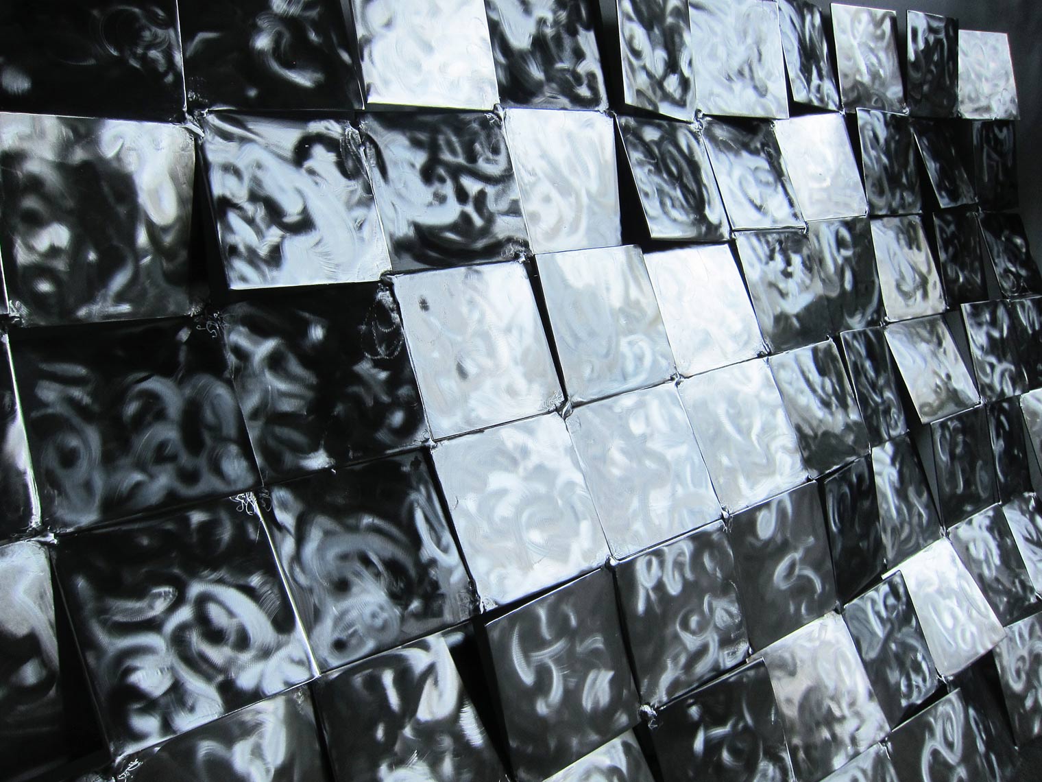 Agitated-Grid-detail sculpture by Peter Diepenbrock 
