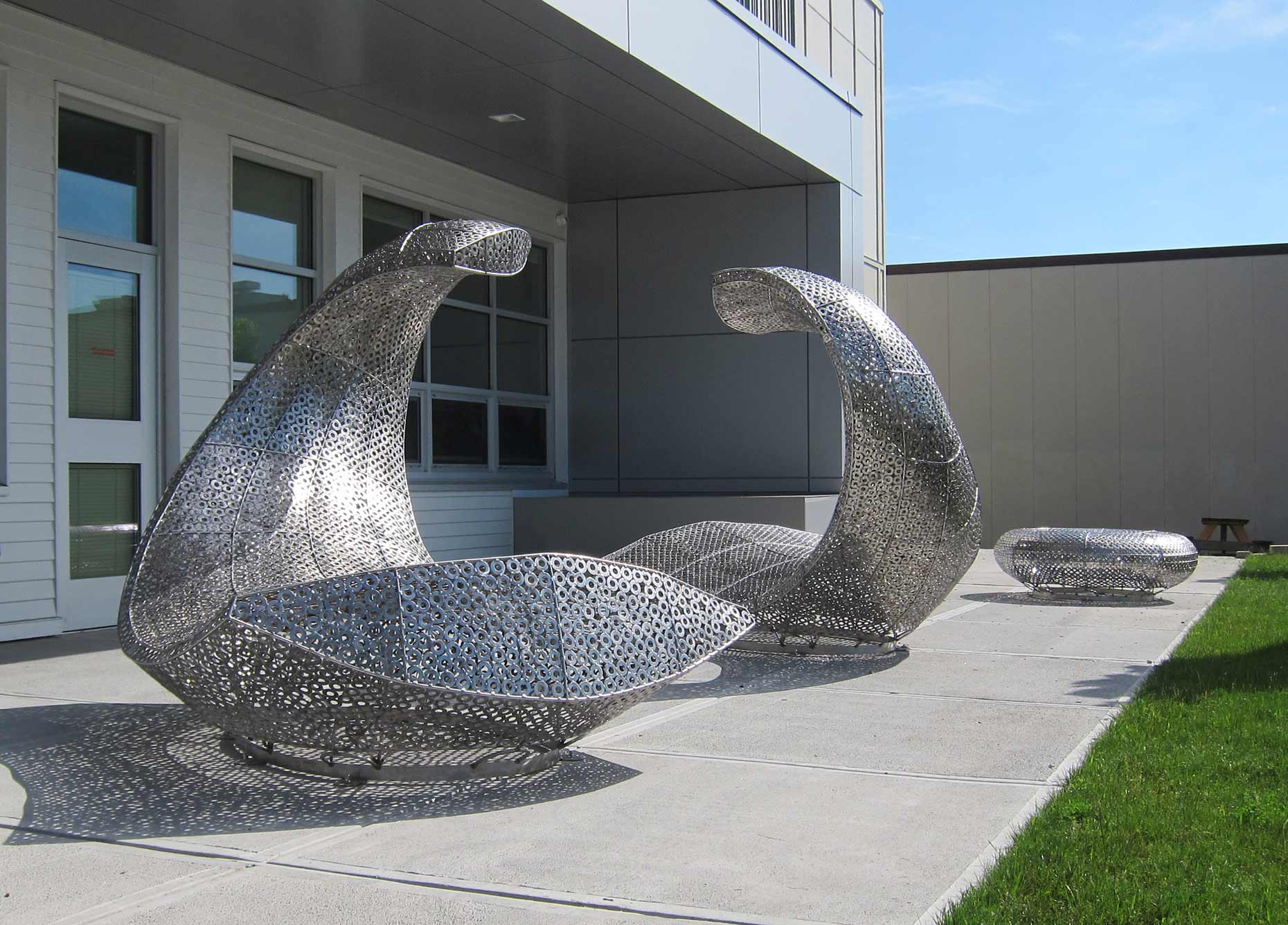 Making Waves_1 sculptural seating and public art installation by Peter Diepenbrock  East Bay Met School  Newport Rhode island