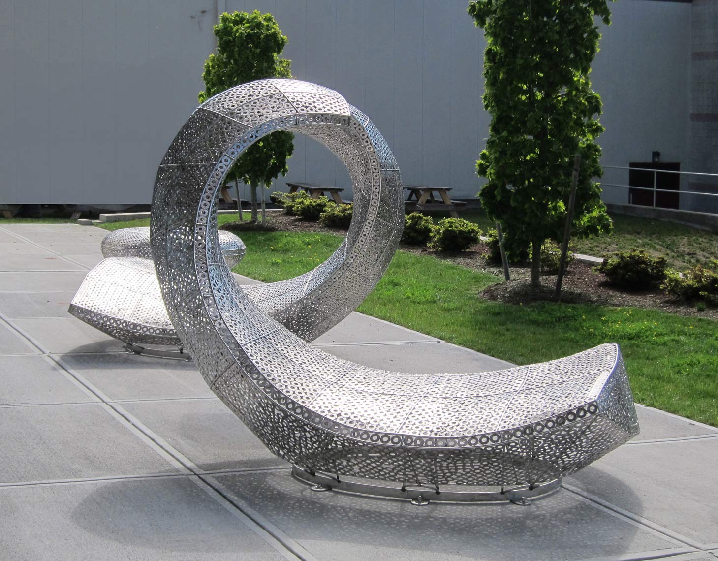 Making-Waves_4 sculptural seating and public art installation by Peter Diepenbrock  East Bay Met School  Newport Rhode island